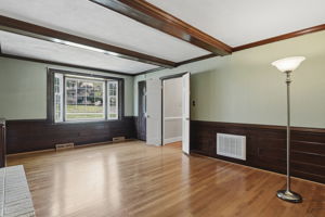 19-Family Room