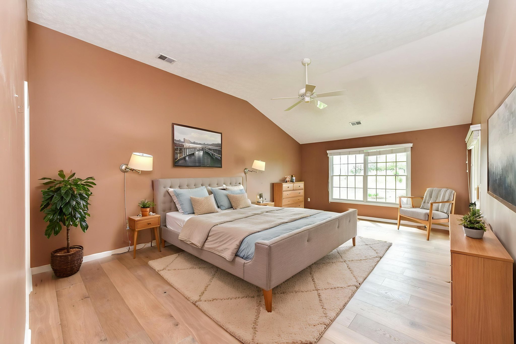 DSC_7791 (2) virtually staged.jpeg