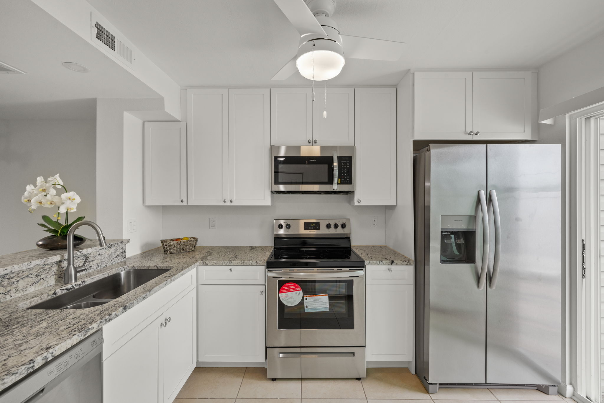 Kitchen 2 of 3