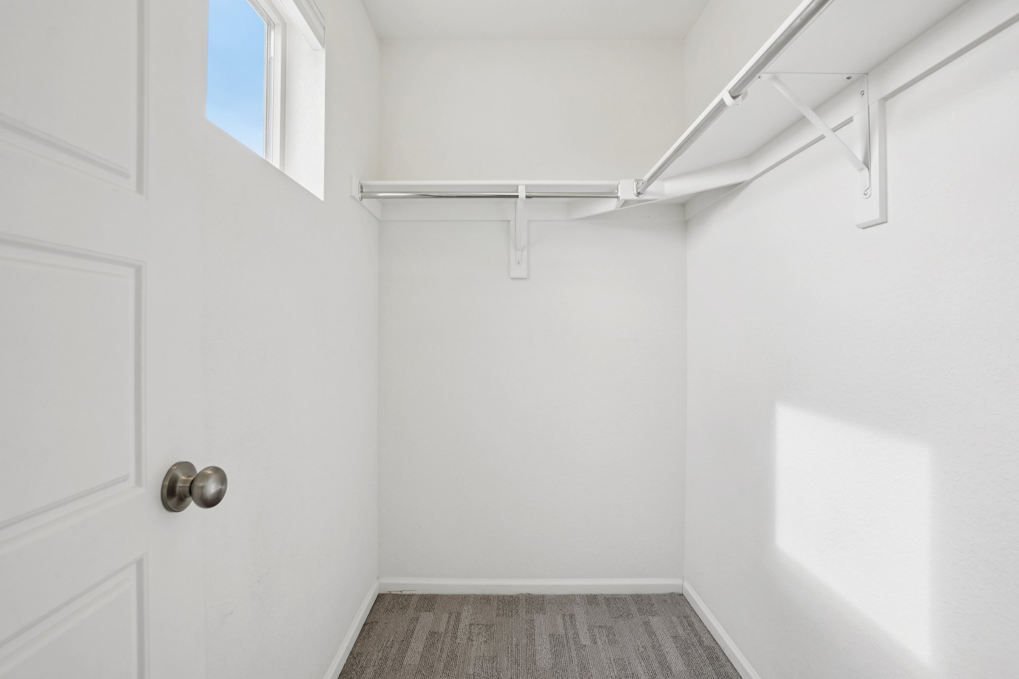 E 108th Pl-S1103-027.jpg