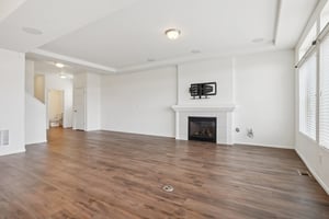 E 108th Pl-S1103-008.jpg