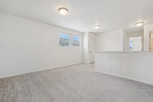 E 108th Pl-S1103-032.jpg