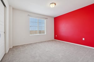 E 108th Pl-S1103-033.jpg