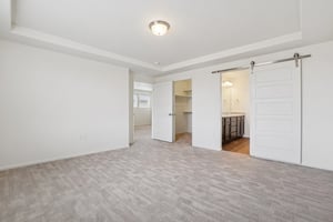 E 108th Pl-S1103-037.jpg