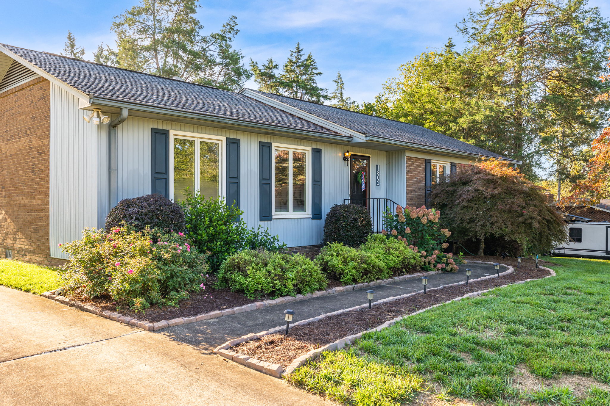 1802 Norwich Dr-3