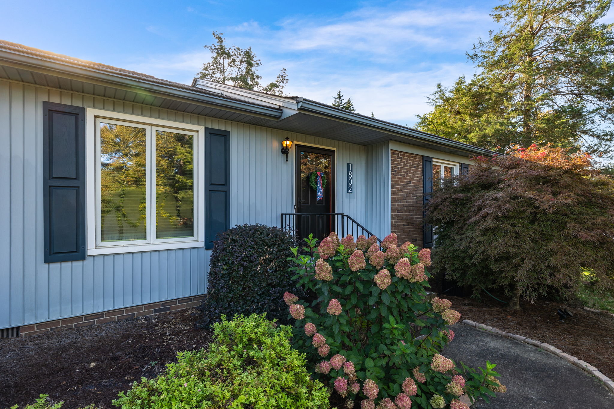 1802 Norwich Dr-5