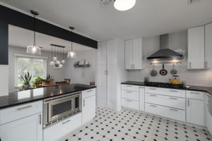 1802 Norwich Dr-12