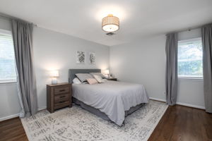 1802 Norwich Dr-17
