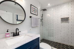 1802 Norwich Dr-19