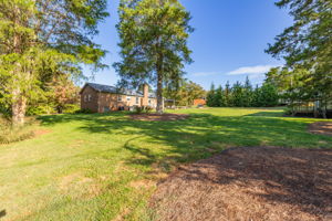 1802 Norwich Dr-31
