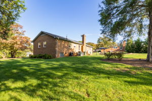 1802 Norwich Dr-32