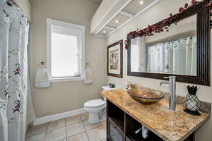 Bathroom2