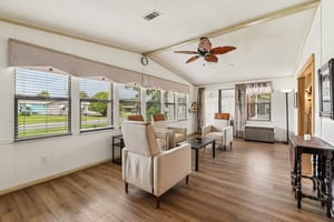 Petunia Ln-S0407-006.jpg