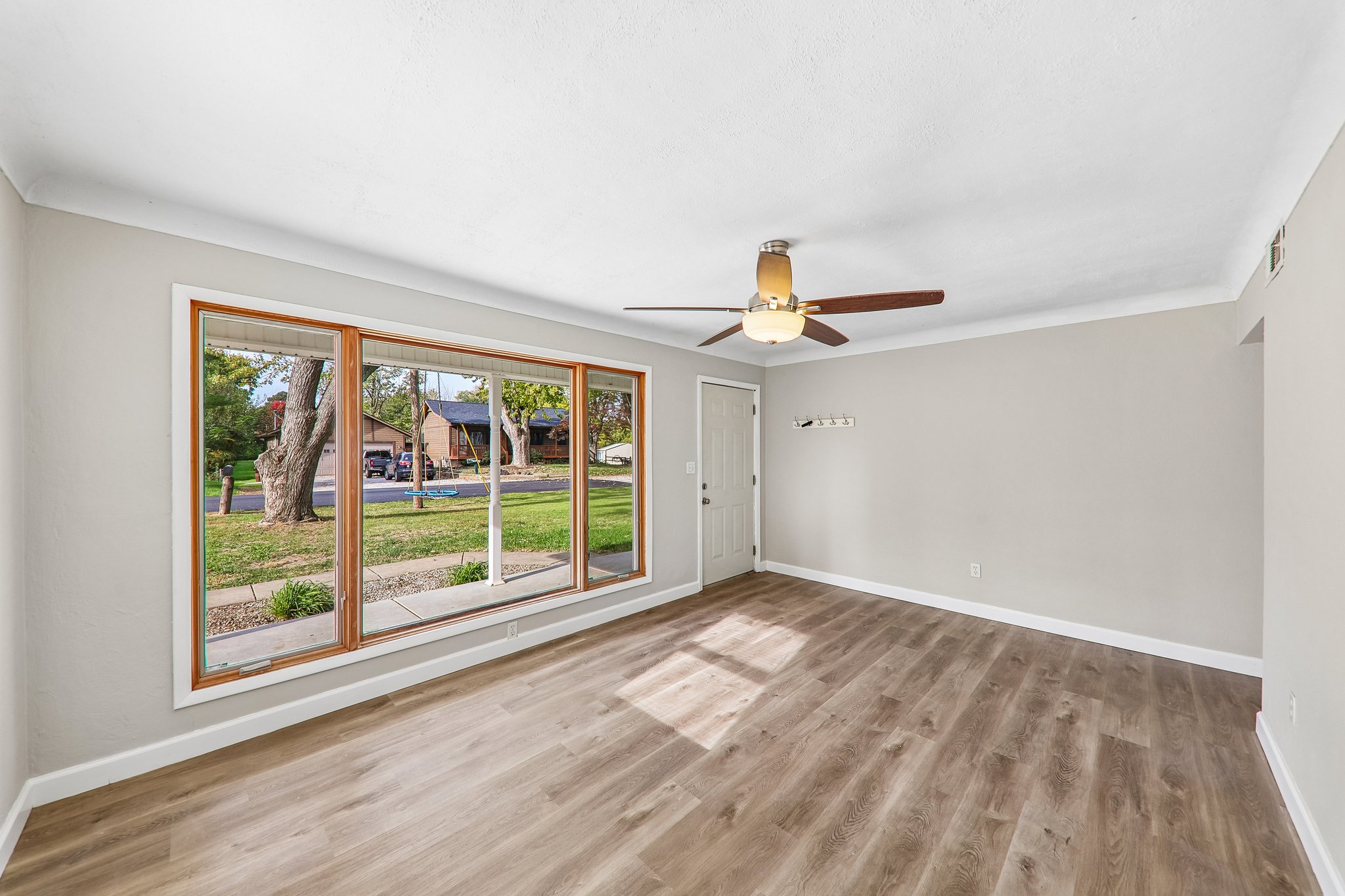 1802 Rosebud Way-S2710-011.jpg