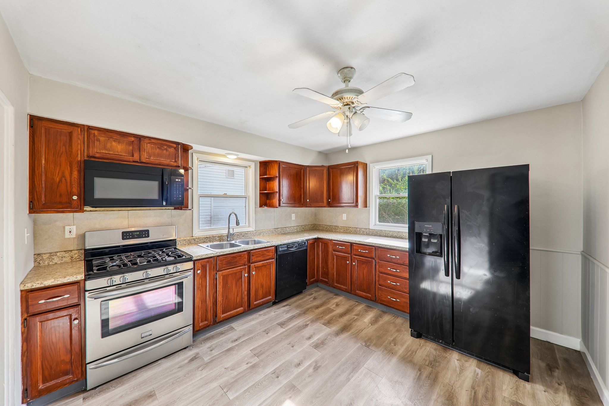 1802 Rosebud Way-S2710-016.jpg