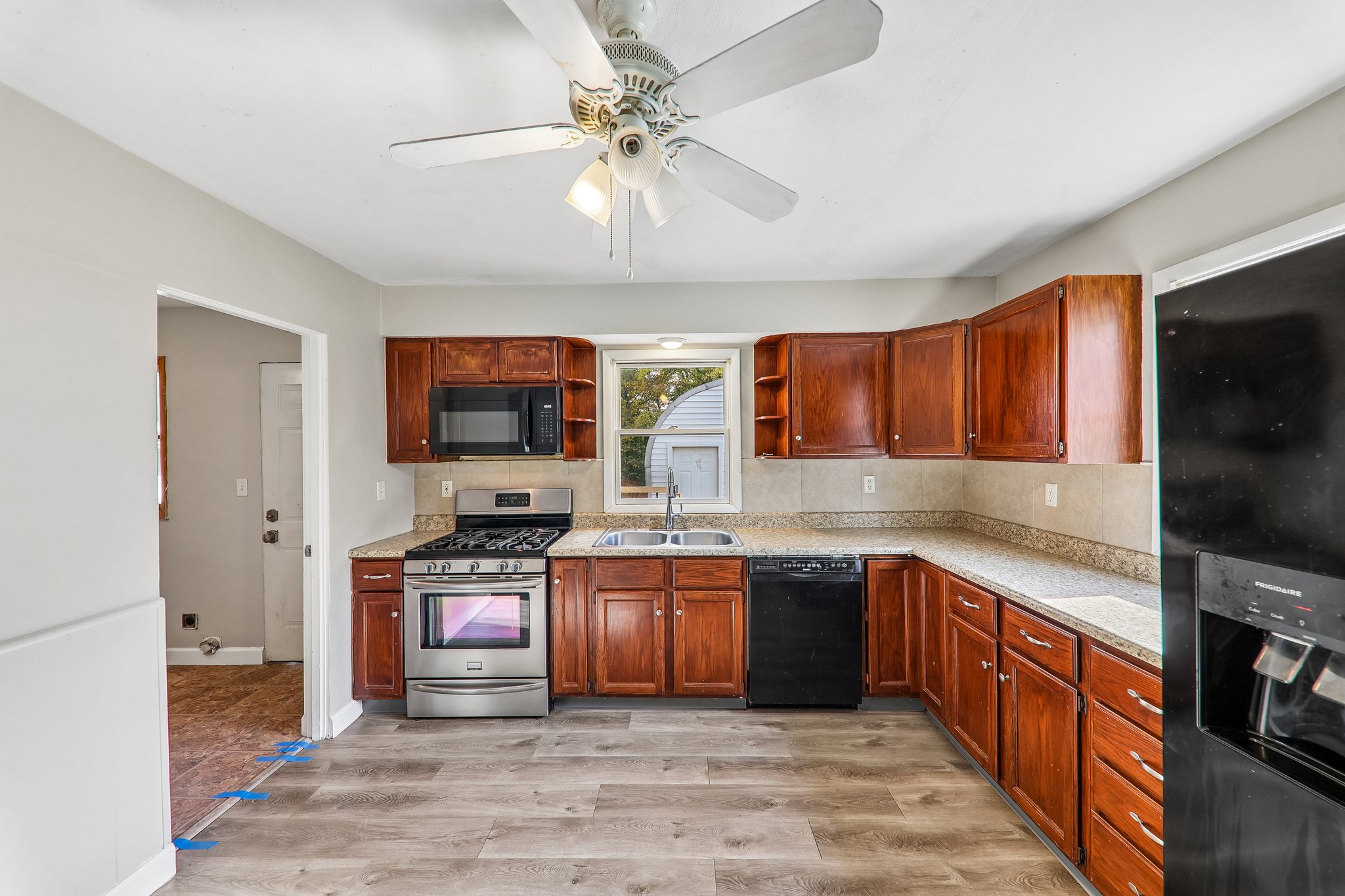 1802 Rosebud Way-S2710-017.jpg