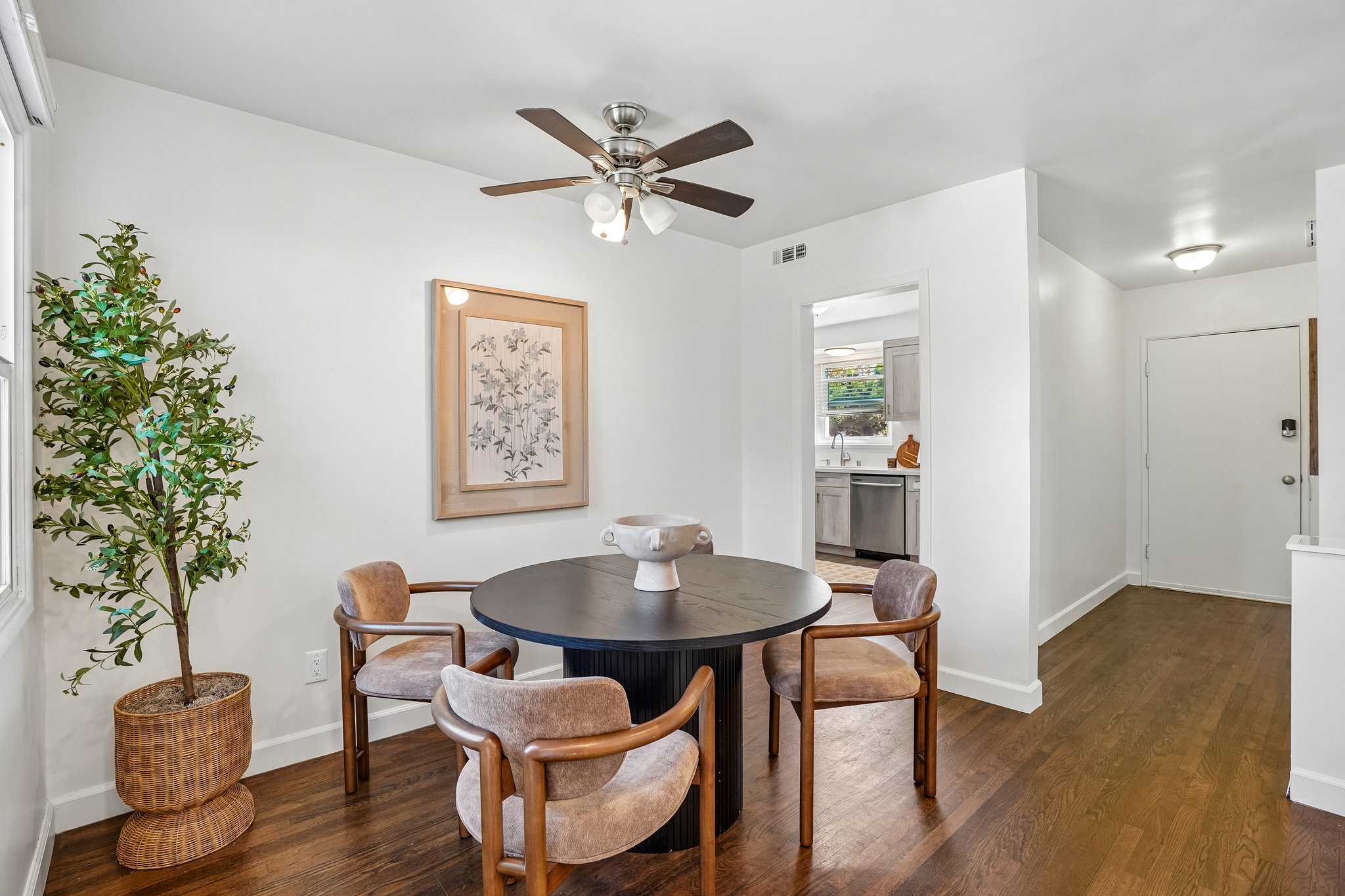 Gramercy Pl-S2110-010.jpg