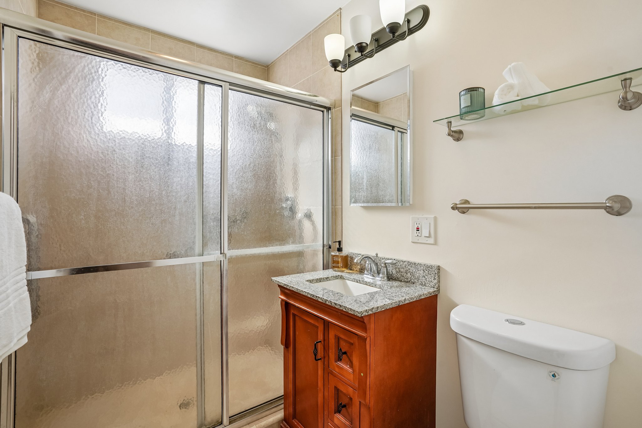 Gramercy Pl-S2110-018.jpg