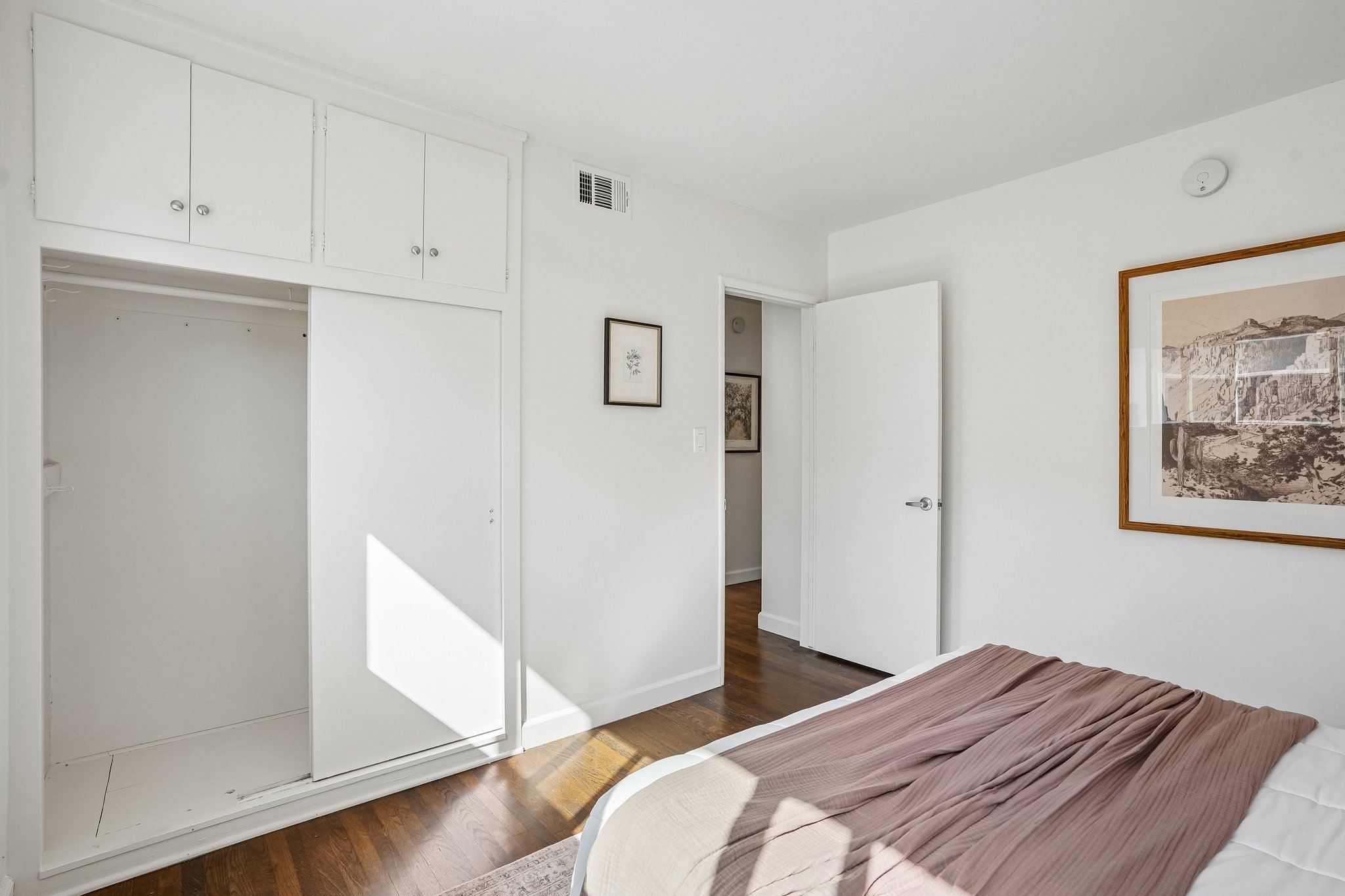 Gramercy Pl-S2110-020.jpg