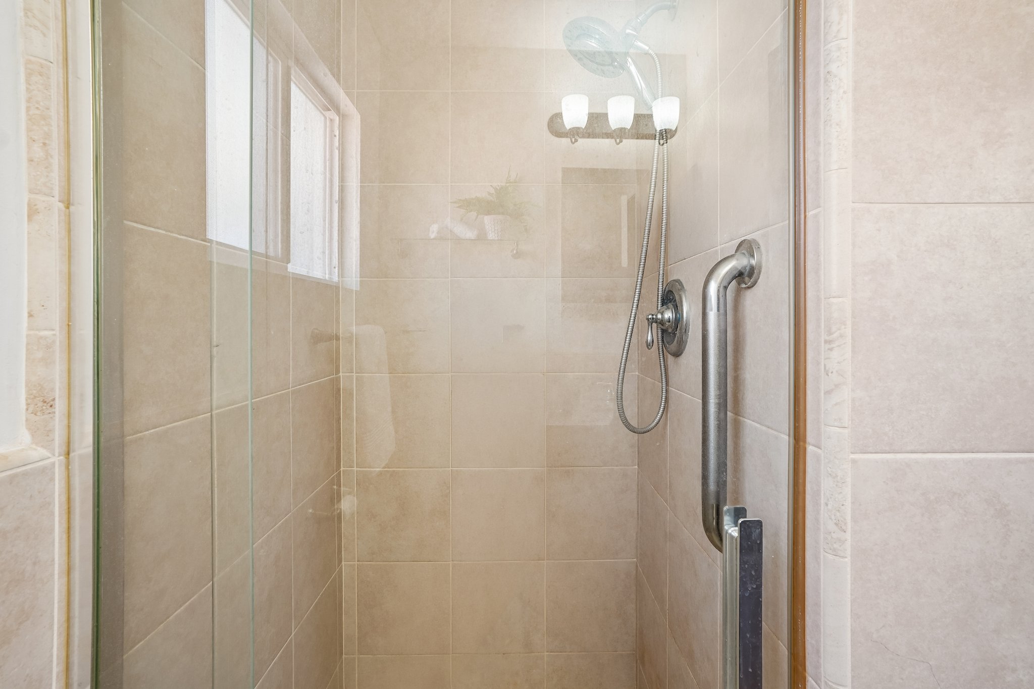 Gramercy Pl-S2110-026.jpg
