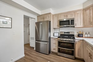 Gramercy Pl-S2110-012.jpg