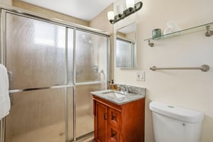 Gramercy Pl-S2110-018.jpg