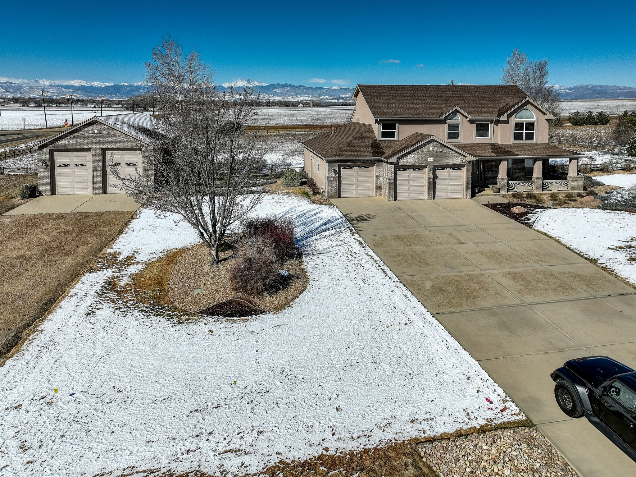  Photo 25