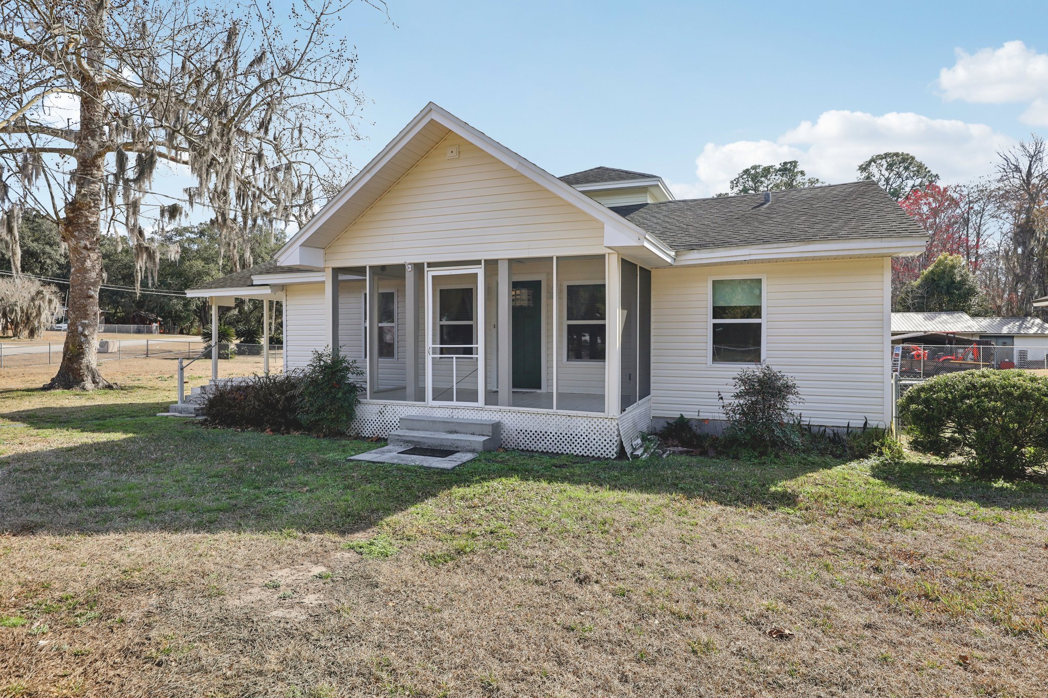 FOREST BLVD-S3001-002.jpg