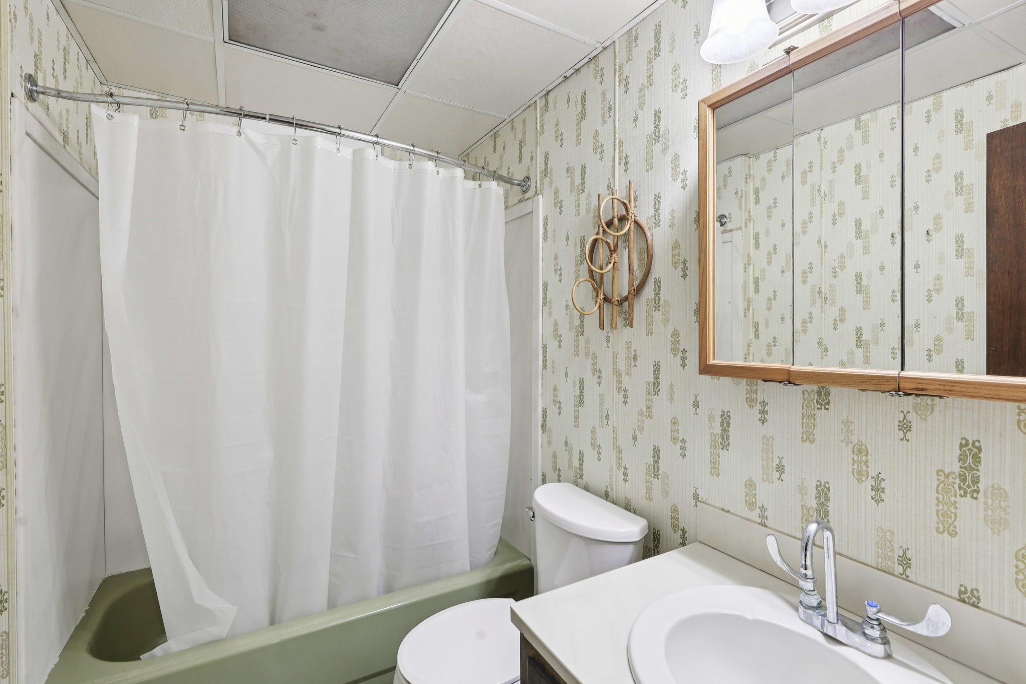 FOREST BLVD-S3001-025.jpg