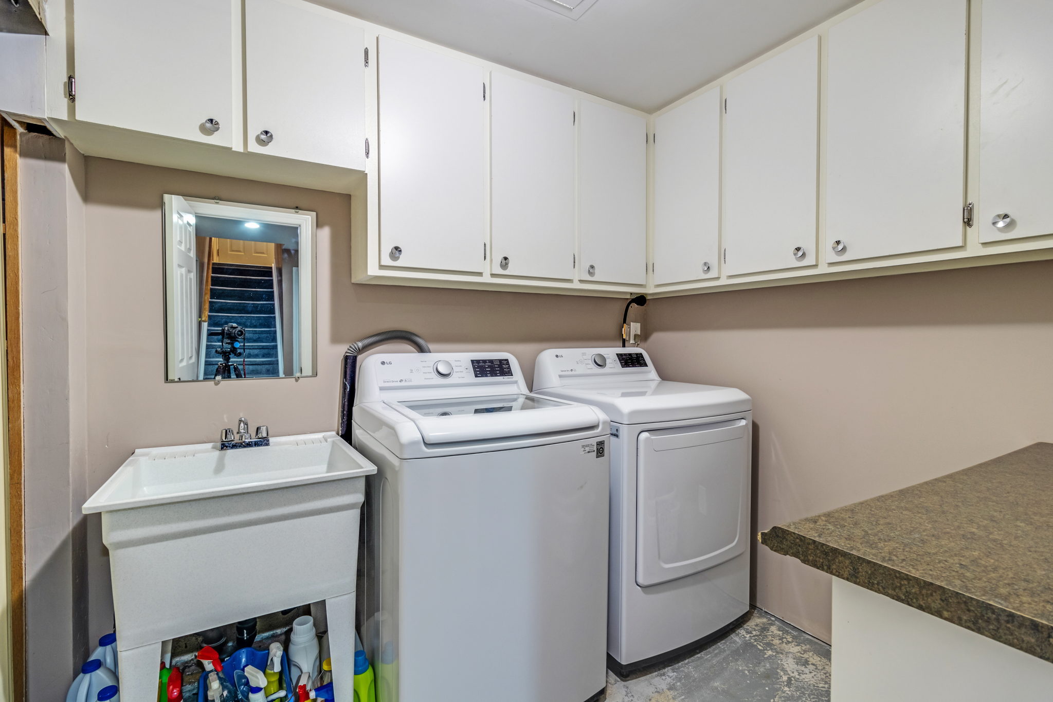 Lower Level - Laundry Room