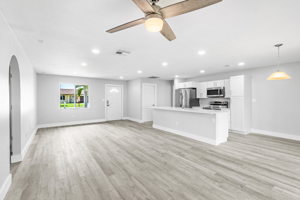 18041 Laurel Valley Rd, Fort Myers, FL 33967, USA Photo 14