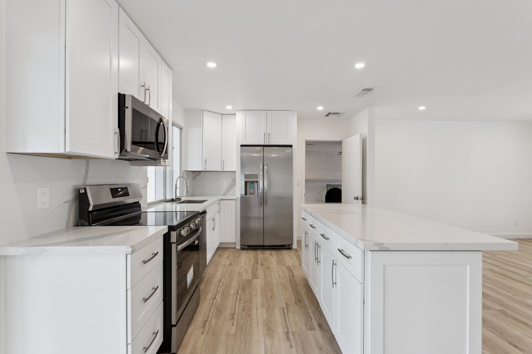 18045 N 20th Ln - 013.jpg
