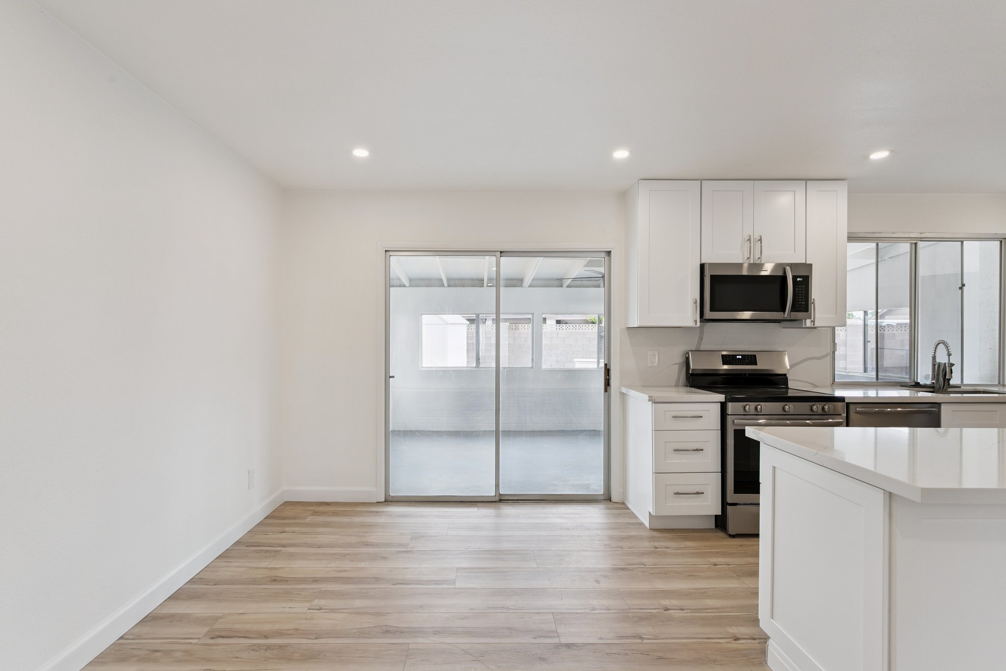 18045 N 20th Ln - 015.jpg