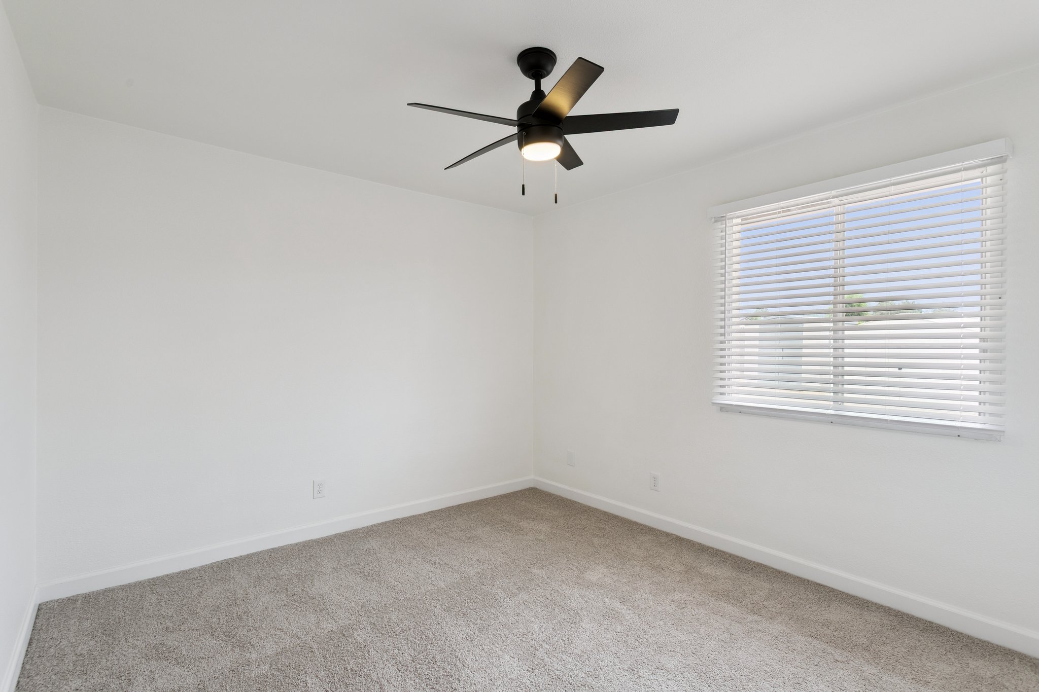 18045 N 20th Ln - 022.jpg