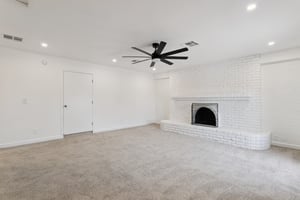 18045 N 20th Ln - 017.jpg