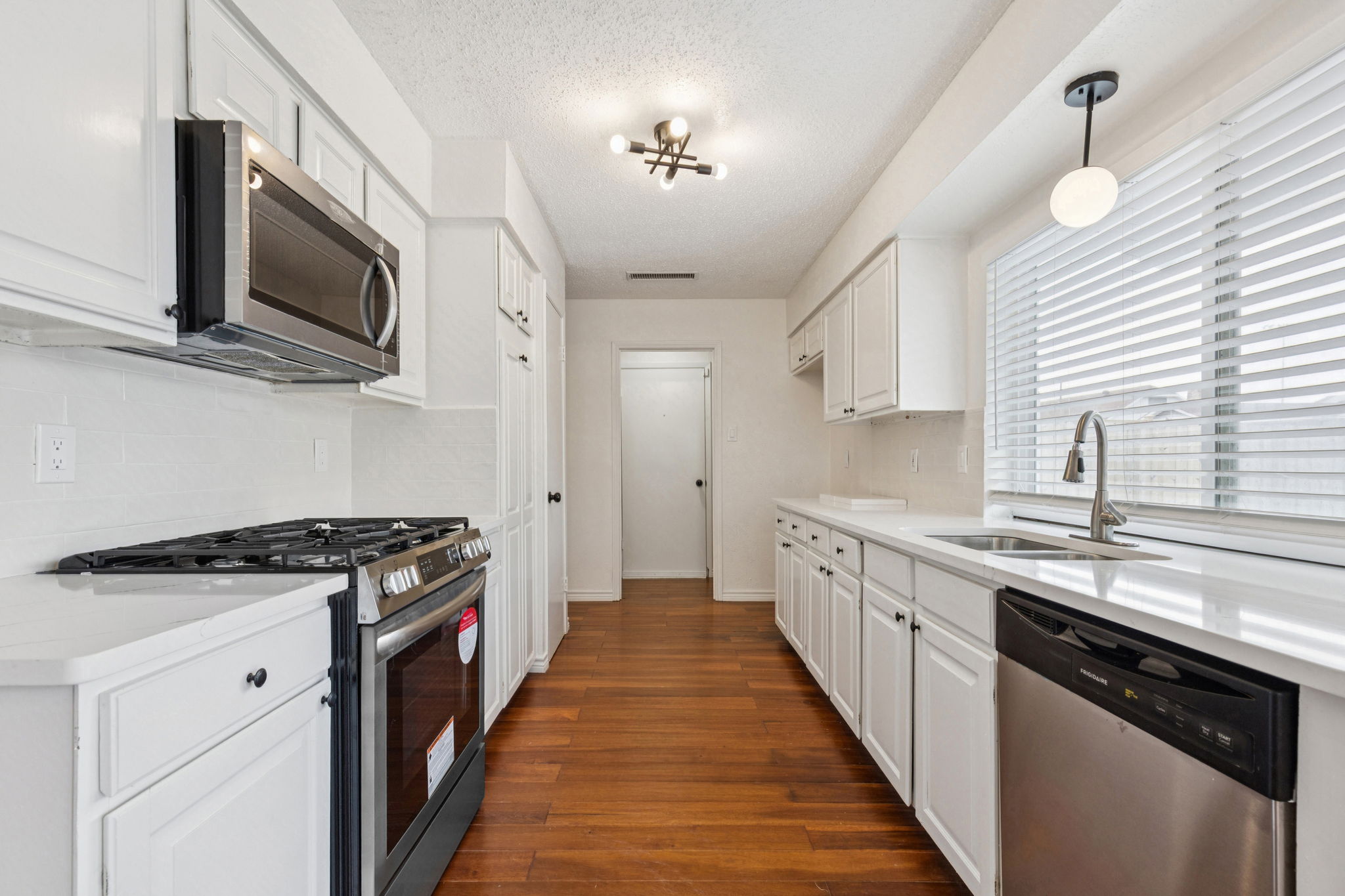 1805Eastfield_004