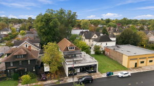  Photo 0