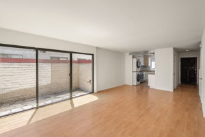 1805 S Barrington Avenue 5-8