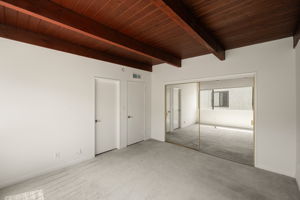 1805 S Barrington Avenue 5-17