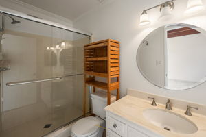 1805 S Barrington Avenue 5-18