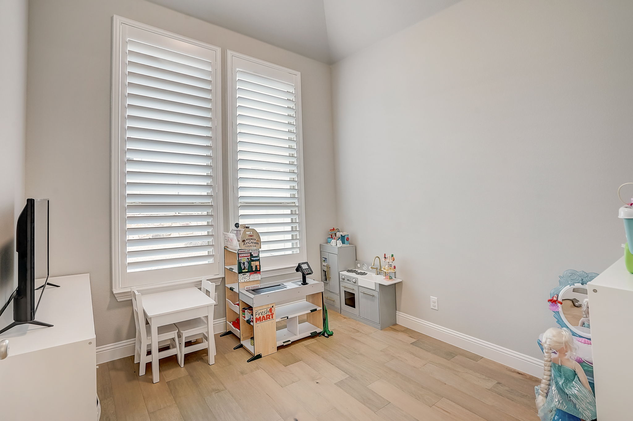 Terrace Way-030