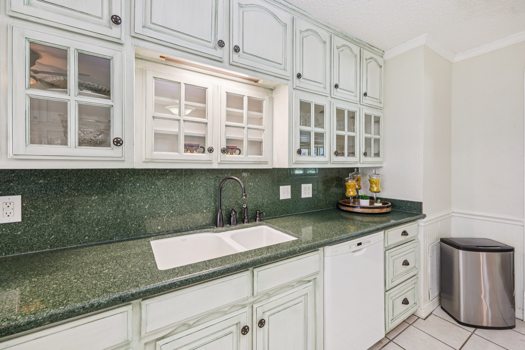 Winewood Ln-S0907-016.jpg