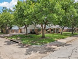 Winewood Ln-S0907-058.jpg