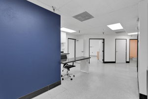  Photo 49