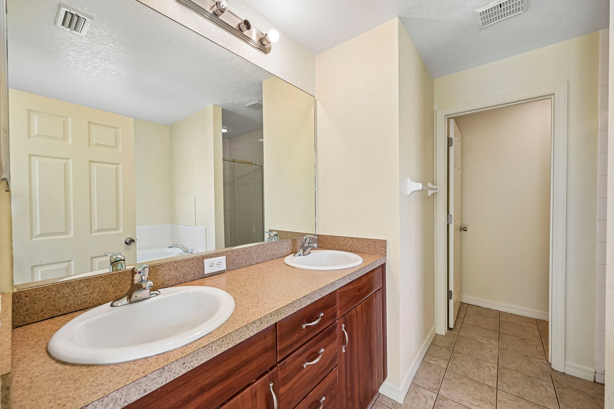 Boswell St-S1209-024.jpg