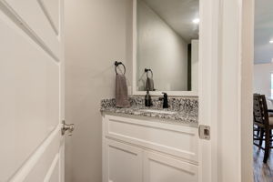  Photo 37