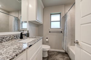  Photo 41