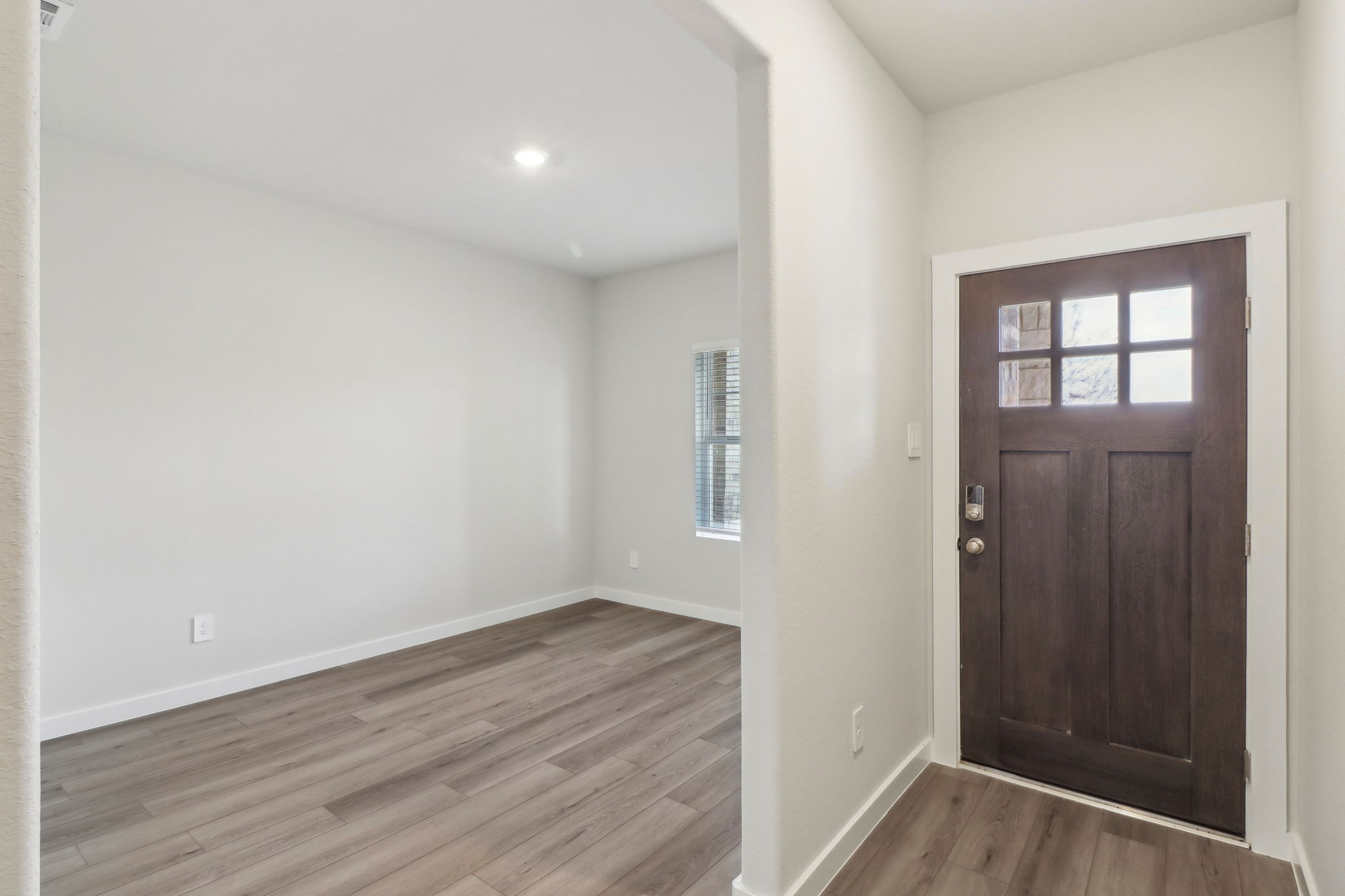 Houston - Pine Lake Cove - 18067 Martin Pines Dr, Conroe, TX 77356 - 003