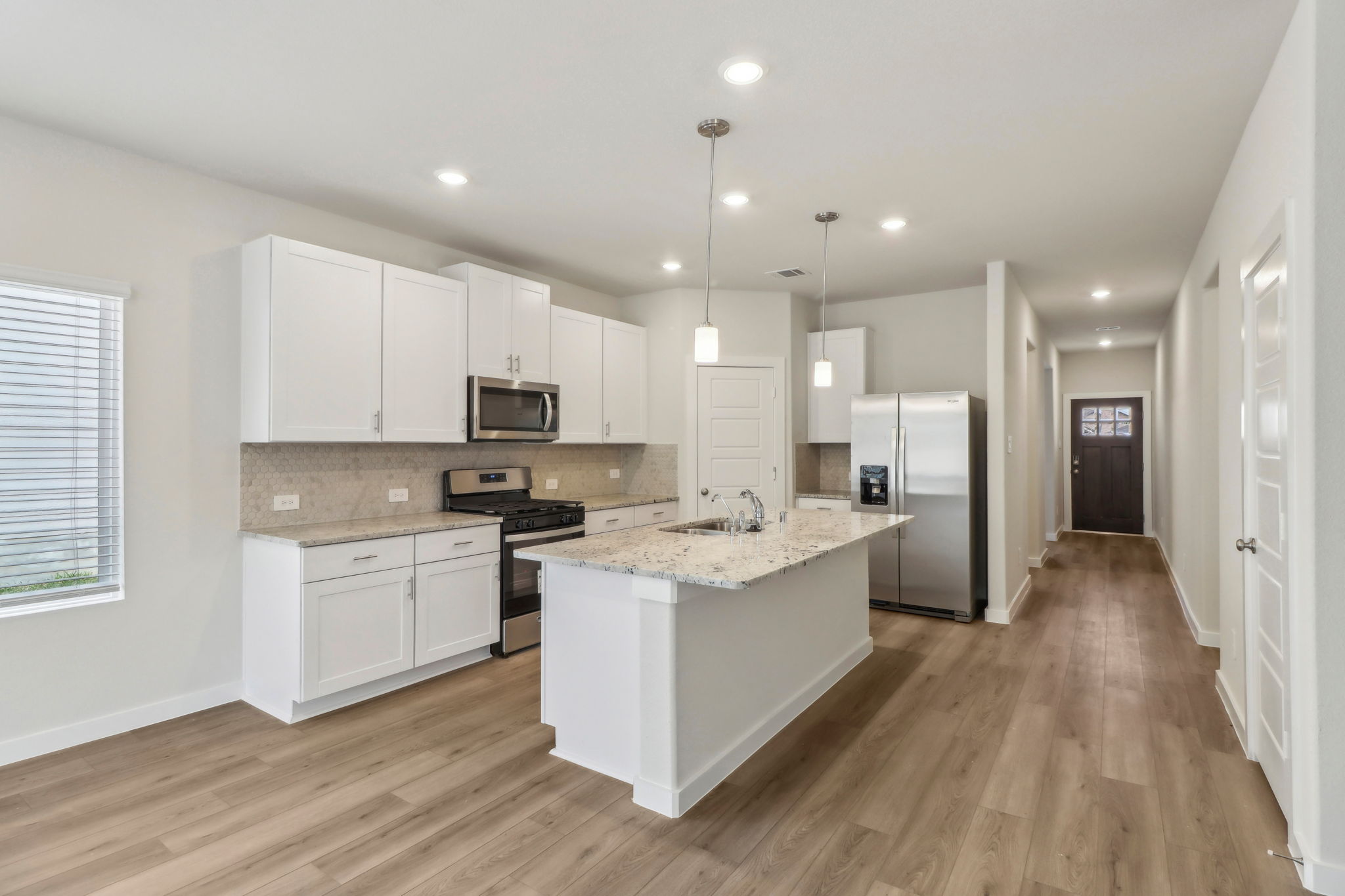 Houston - Pine Lake Cove - 18067 Martin Pines Dr, Conroe, TX 77356 - 009
