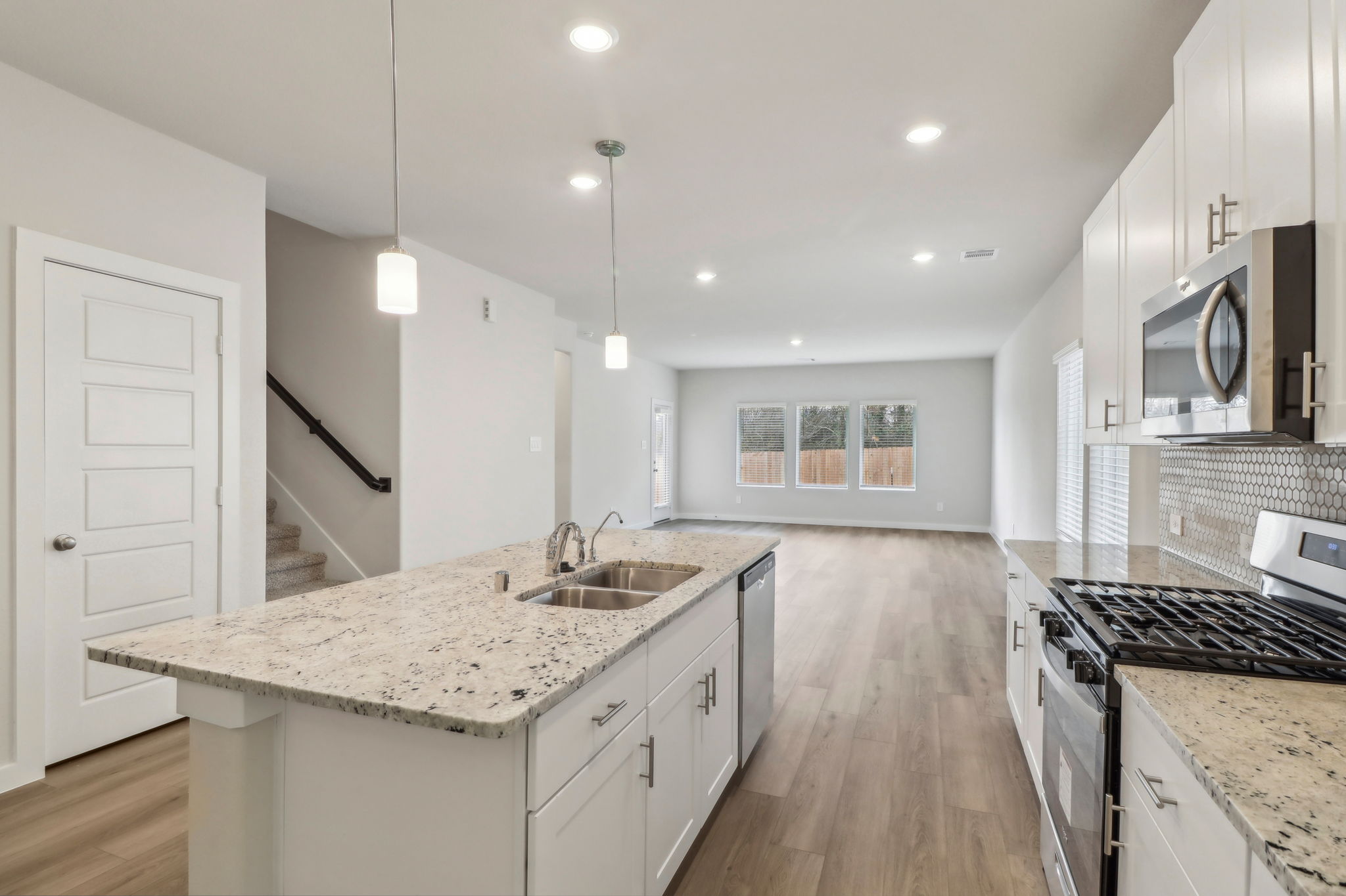 Houston - Pine Lake Cove - 18067 Martin Pines Dr, Conroe, TX 77356 - 011